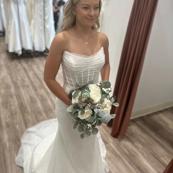 White Strapless Wedding Gown